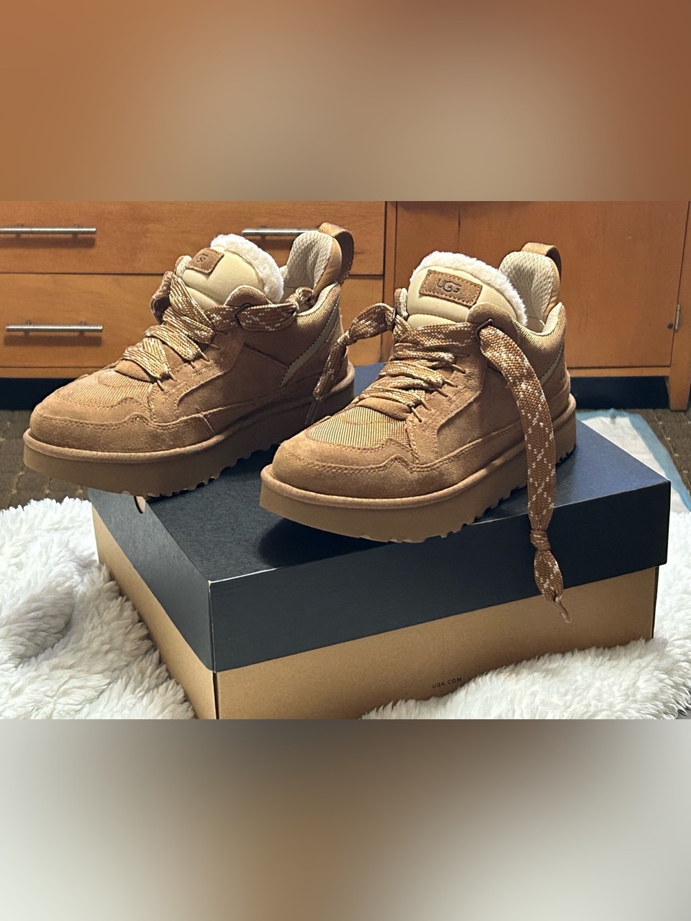 UGG Men’s Tan Suede Lace-Up Winter Boots